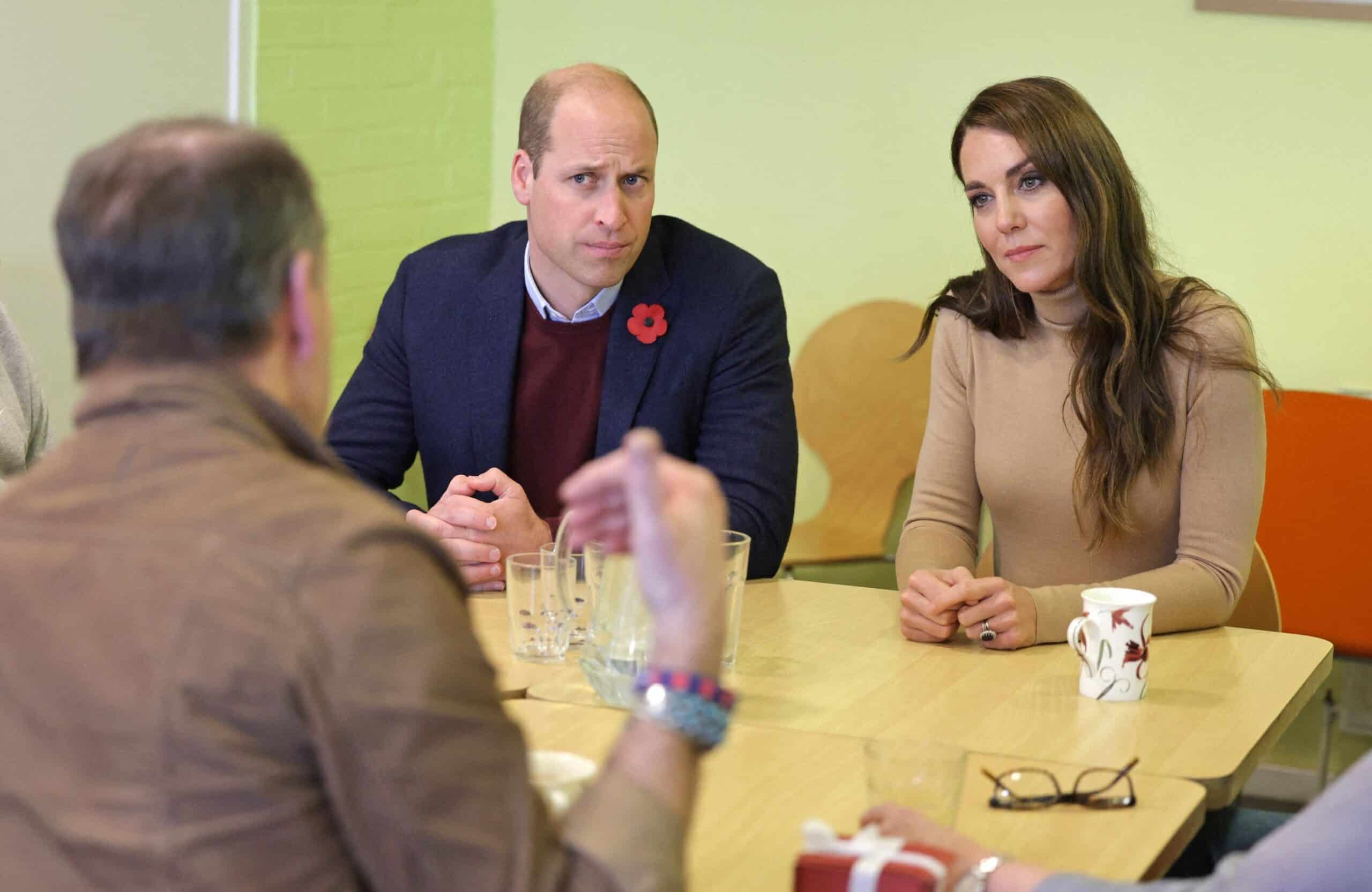 découvrez les conversations significatives entre kate, william et leur fils george, explorant les valeurs familiales, les rôles royaux et l'éducation des jeunes générations au cœur de la famille royale britannique.