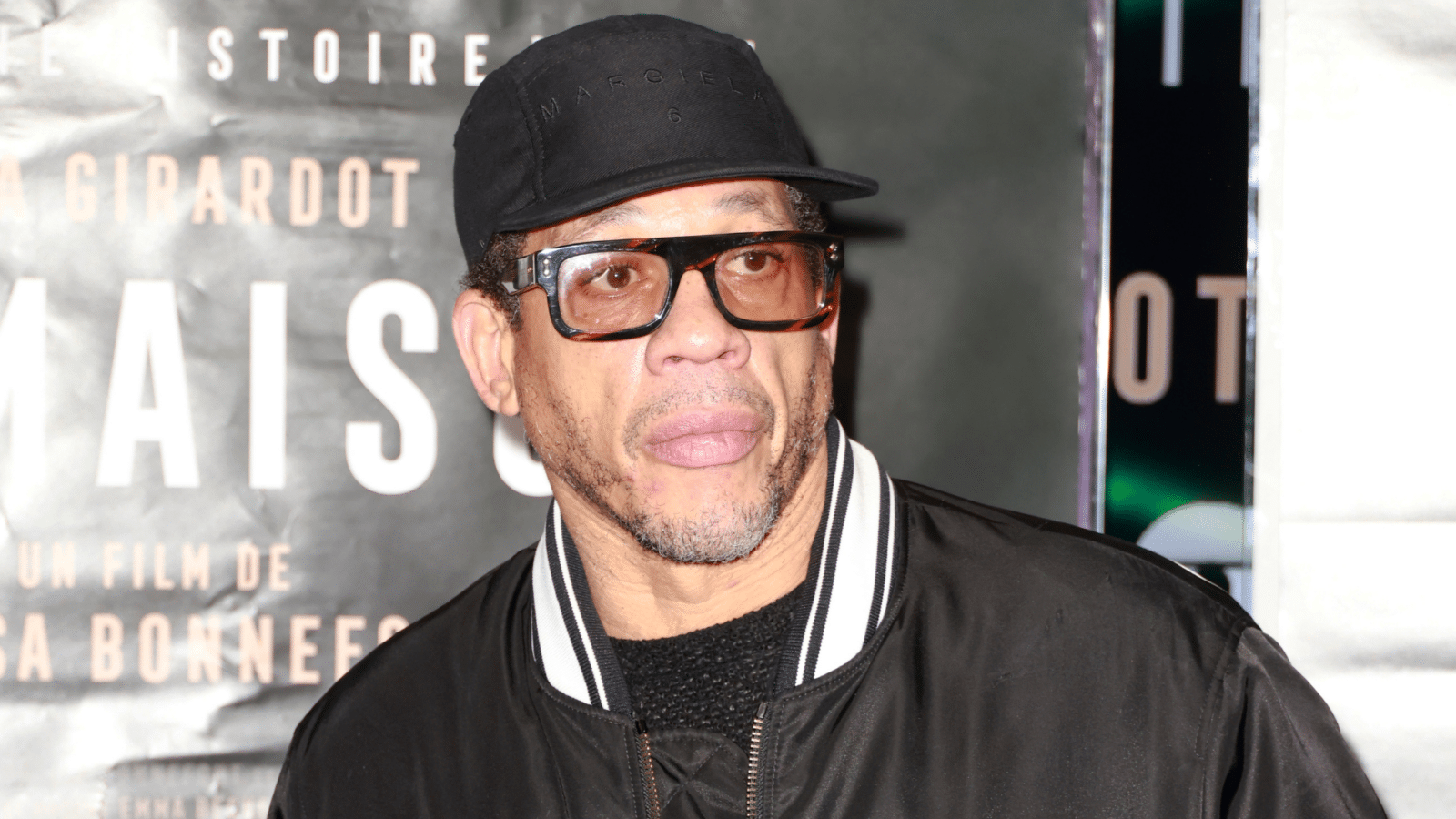 découvrez les révélations choc autour des accusations de violence visant joey starr. plongez dans l'univers complexe de cet artiste controversé et explorez les différents témoignages et analyses qui entourent cette affaire.