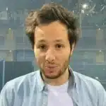 découvrez l'intimité musicale entre vianney et son fils lors de leurs répétitions. un moment touchant où la passion et la créativité se mêlent, révélant les liens familiaux à travers la magie de la musique.