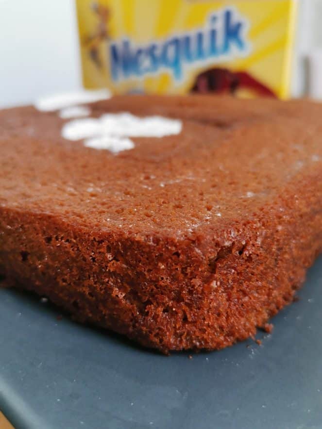 découvrez notre délicieuse recette de gâteau nesquik, spécialement conçue pour ravir vos enfants ! ce dessert chocolaté facile à réaliser promet de faire le bonheur des petits comme des grands avec sa texture moelleuse et son goût irrésistible. parfait pour les anniversaires ou les goûters, ce gâteau fera fondre les cœurs et les papilles !