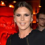 découvrez l'univers fascinant d'héléna et amélie neten, deux personnalités emblématiques qui captivent le public par leur charme et leur authenticité. suivez leurs aventures et plongez dans leur quotidien inspirant.