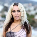 découvrez l'icône française de miley cyrus, un phénomène culturel qui allie mode, musique et personnalités emblématiques. plongez dans l'univers fascinant de cette artiste aux multiples talents et son impact sur la scène française et internationale.