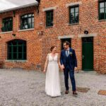 découvrez le mariage romantique d'ophélie et théo, célébré en pleine nature et pieds nus, où l'amour et la simplicité se rencontrent pour un moment inoubliable. plongez dans leur histoire et laissez-vous porter par la magie de leur journée exceptionnelle.