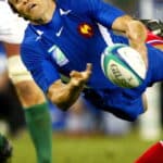 découvrez l'analyse approfondie de fabien galthié sur la performance de antoine dupont, mettant en lumière les compétences et les stratégies du demi de mêlée star qui font de lui un joueur exceptionnel. plongez dans les commentaires de l'entraîneur et ses perspectives sur l'avenir du rugby français.