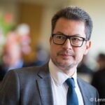 découvrez joël, un candidat exceptionnel qui aspire à devenir champion. suivez son parcours inspirant et ses défis sur la route vers la victoire. un récit de détermination et de passion !