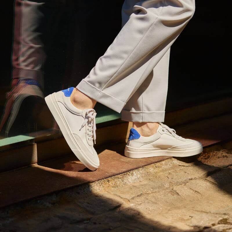 découvrez notre collection exclusive de baskets de luxe, alliant confort, élégance et style. parfaites pour rehausser vos tenues, ces chaussures haut de gamme sont conçues pour ceux qui cherchent à allier performance et tendance.