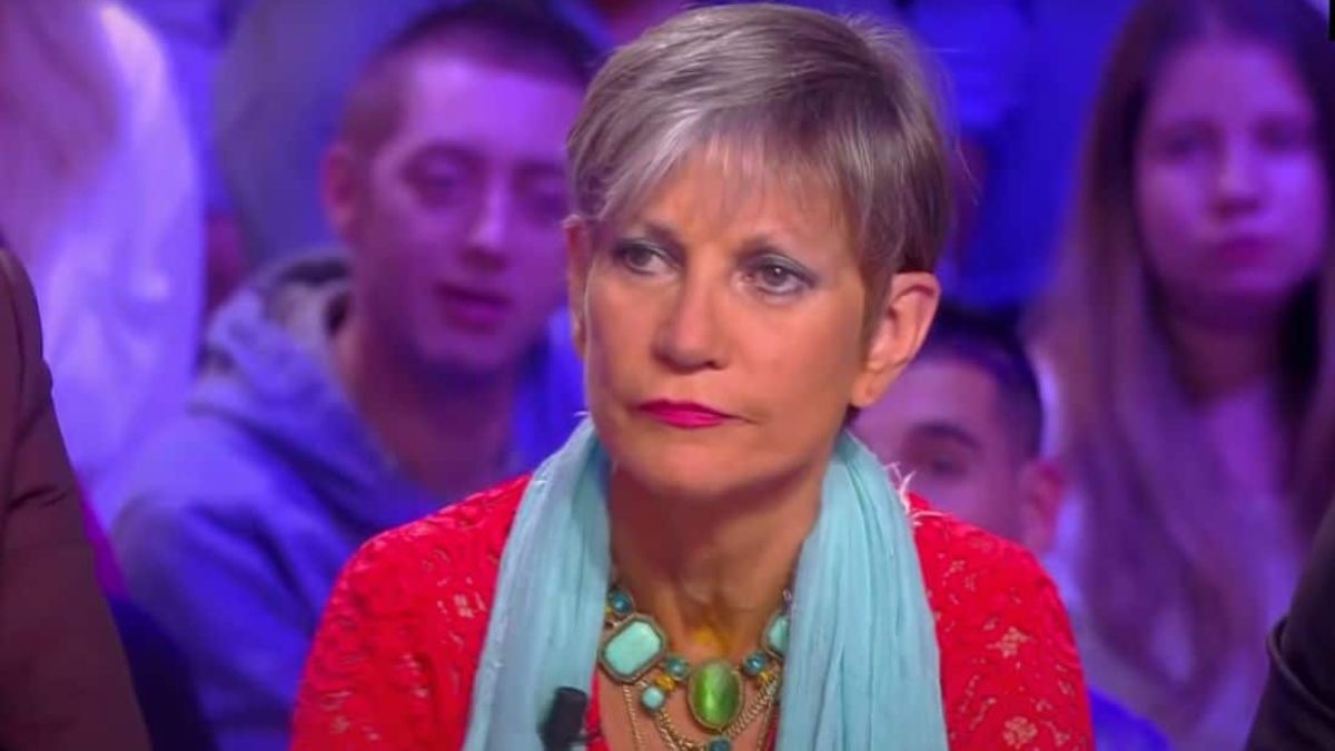 découvrez l'hommage à isabelle morini-bosc, une figure emblématique du journalisme français. plongez dans son parcours inspirant et les souvenirs laissés par une journaliste au grand cœur, à travers les témoignages et les émotions partagés par ses proches et ses pairs.