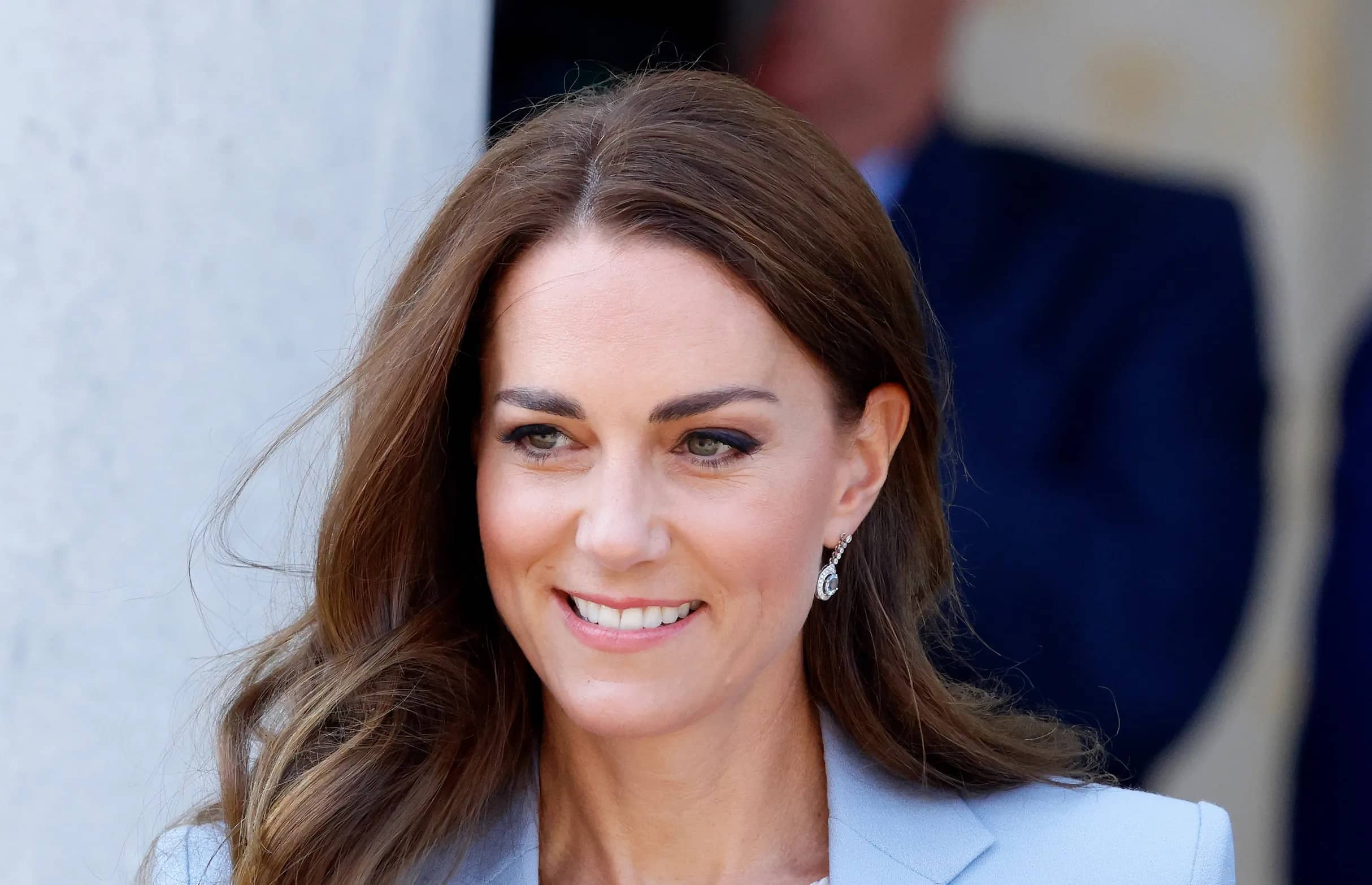 découvrez comment kate middleton se ressource et trouve l'équilibre dans sa vie de duchesse. plongée dans ses moments de détente, ses passions et ses réflexions sur le bien-être, un aperçu inspirant de la vie de la future reine.