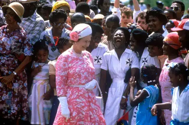découvrez l'impact du racisme au sein de la famille royale, une problématique souvent ignorée. explorez les témoignages, les controverses et les enjeux sociétaux qui entourent cette institution emblématique.