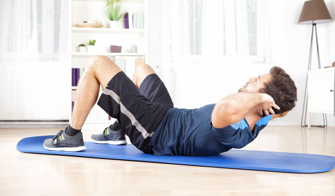 découvrez les différences entre les v-ups et les crunchs, deux exercices emblématiques pour renforcer vos abdominaux. apprenez les bienfaits de chaque mouvement, leurs techniques correctes et comment les intégrer efficacement dans votre routine d'entraînement pour un ventre tonique et sculpté.